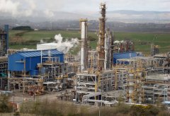 petrochemical-plant-960296.jpg